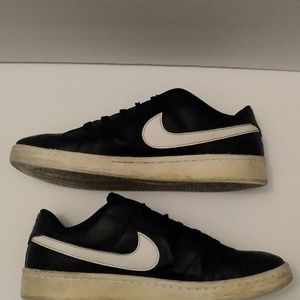 Nike court vision mid low